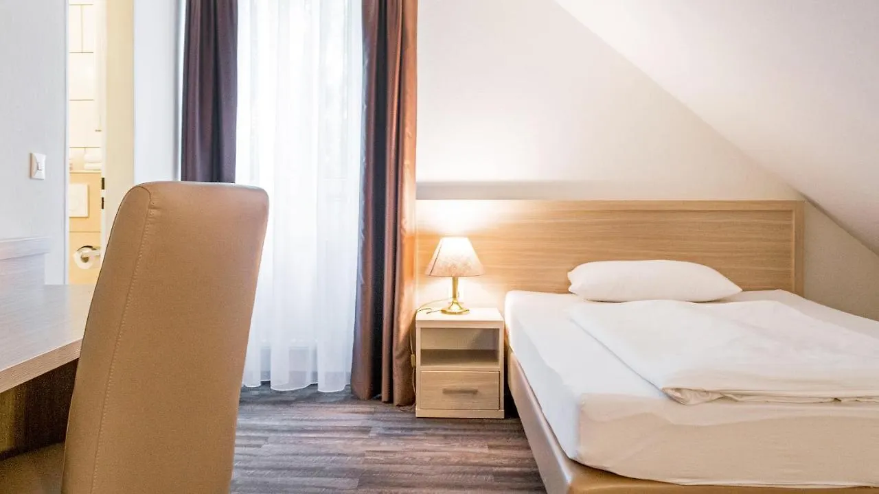 דיסלדורף Air Hotel Wartburg