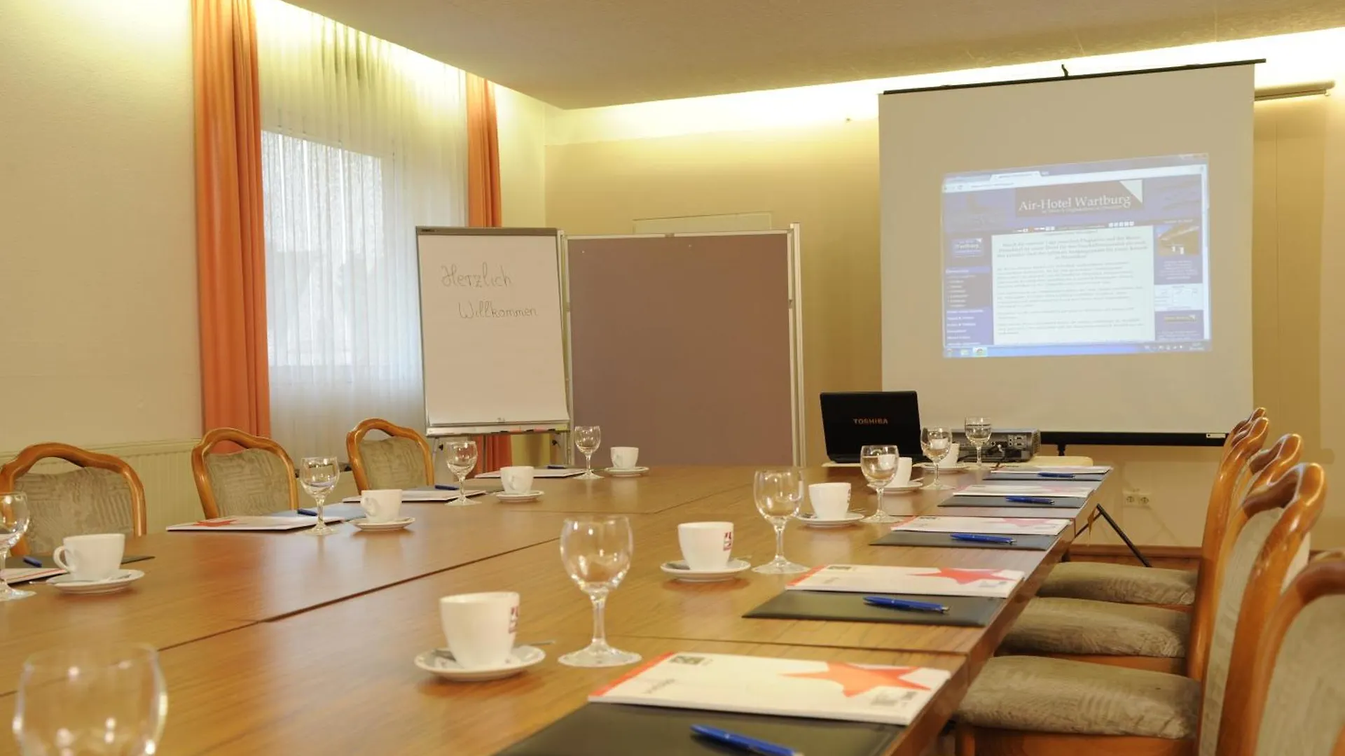 דיסלדורף Air Hotel Wartburg
