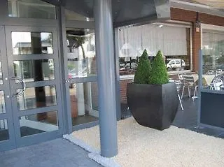 דיסלדורף Air Hotel Wartburg גרמניה