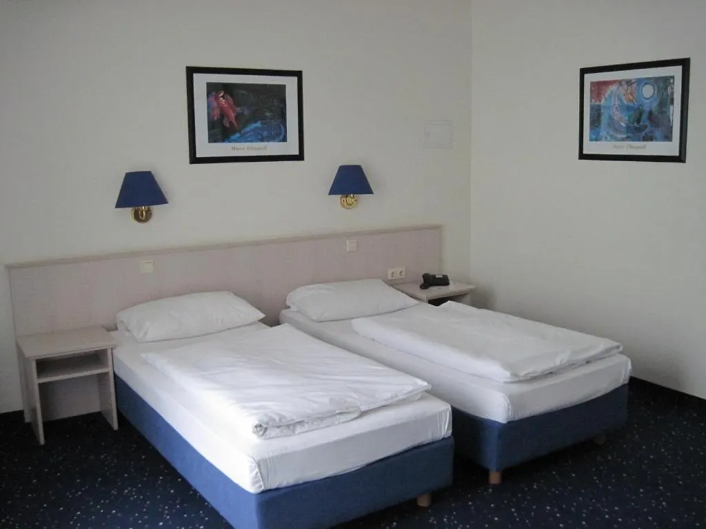 דיסלדורף Air Hotel Wartburg