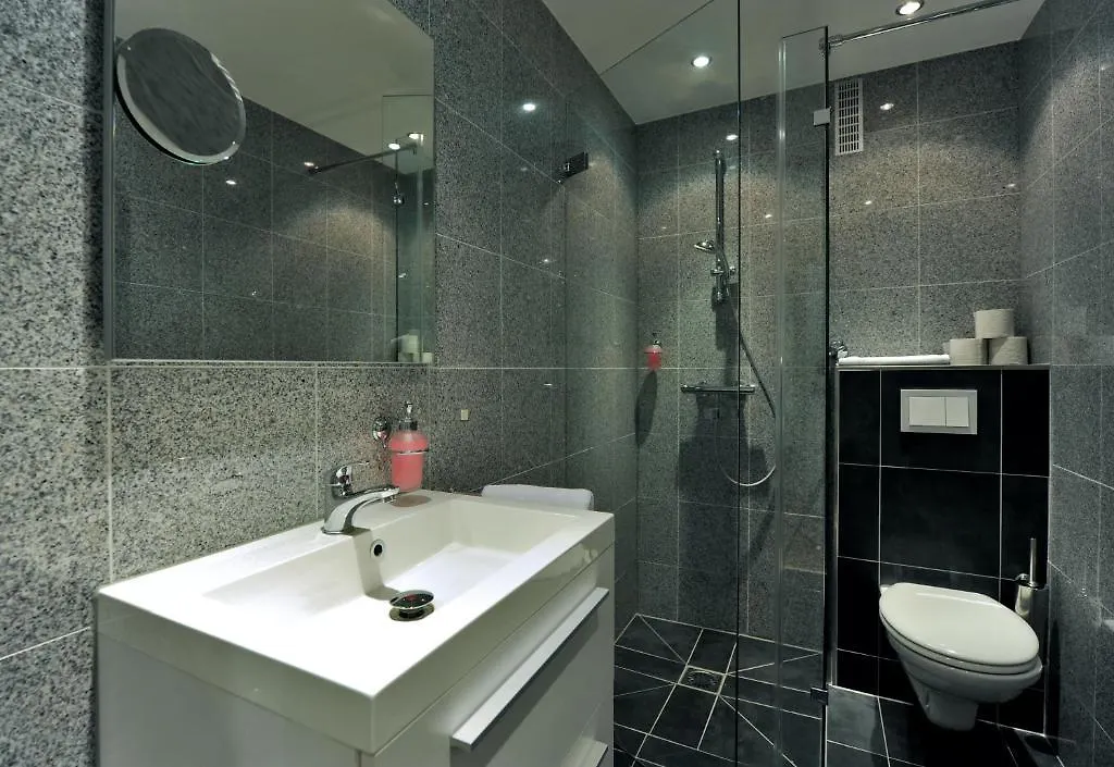 דיסלדורף Air Hotel Wartburg 3*,  גרמניה